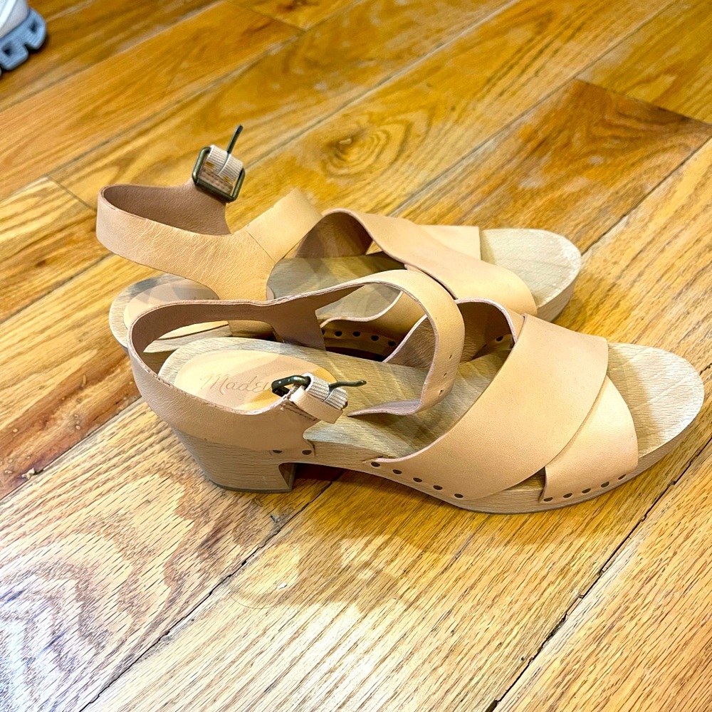 Tan